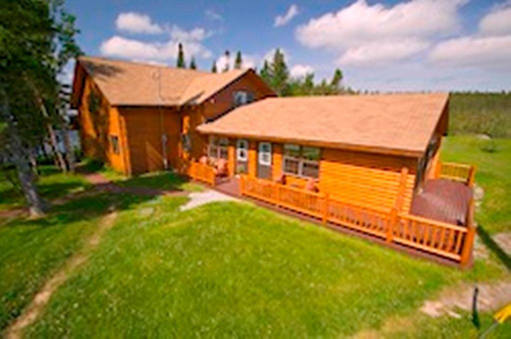 Tuckamore Lodge Main Brook Екстериор снимка