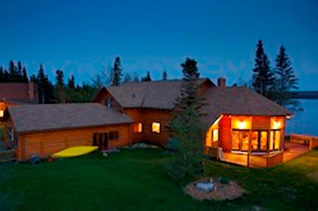 Tuckamore Lodge Main Brook Екстериор снимка